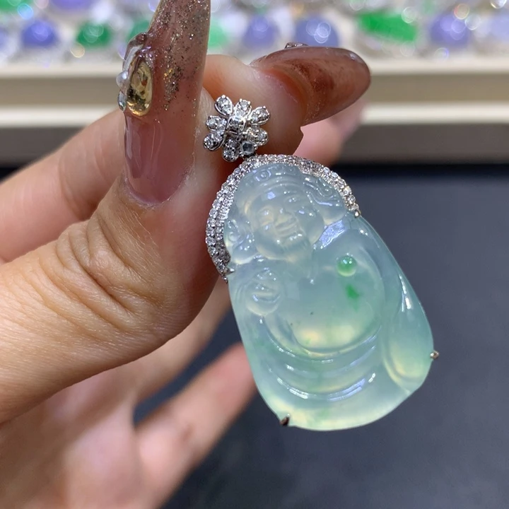 翡翠颈饰18K金镶嵌翡翠