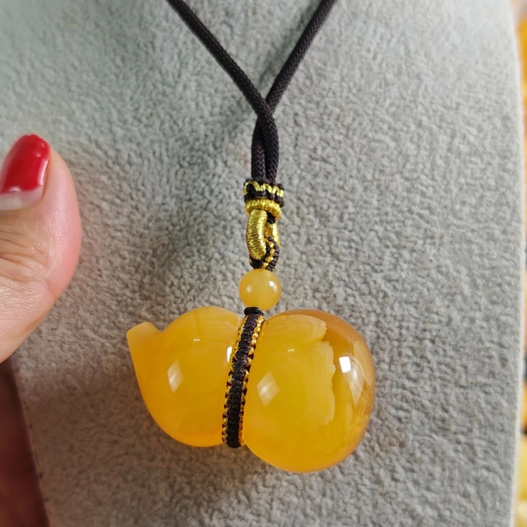 蜜蜡吊坠(赠链)未镶嵌