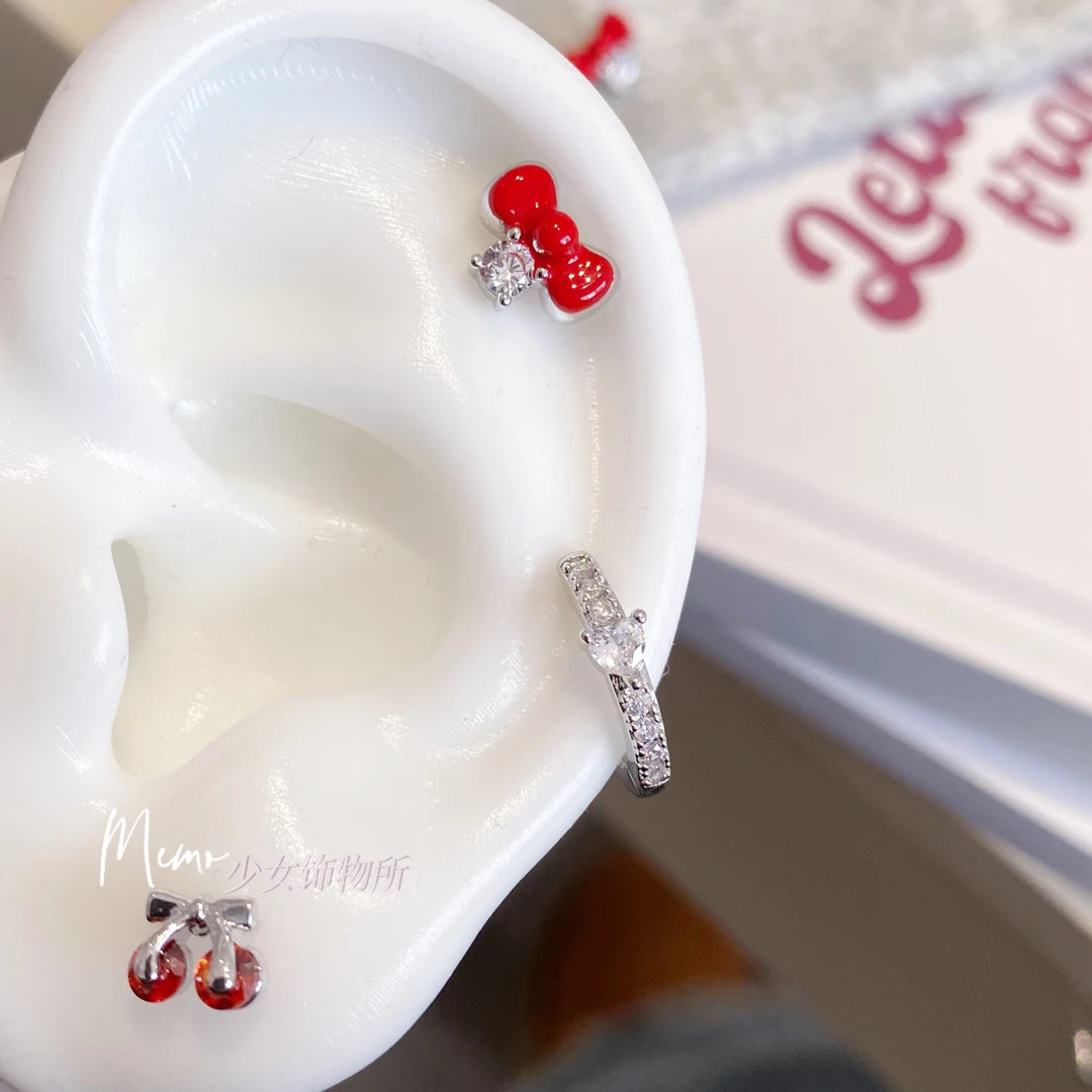 铜合金耳饰 E359 釉彩kt蝴蝶结 新年红钛钢耳骨钉 耳钉