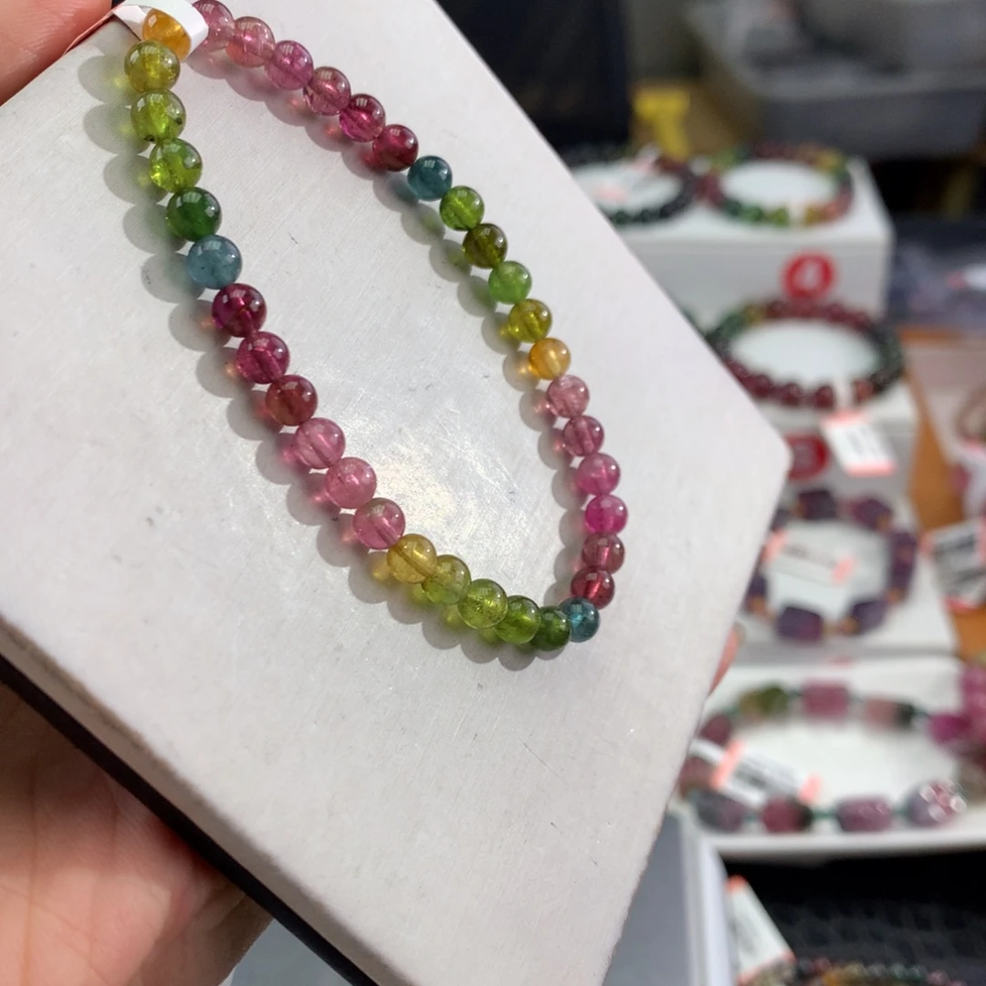 未镶嵌碧玺手链     5mm。