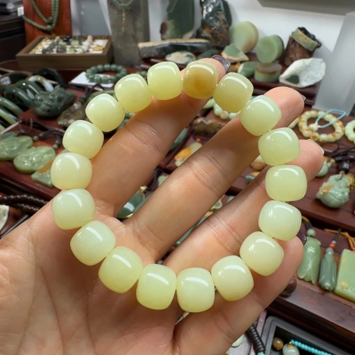 岫岩老玉（透闪石质玉）未镶嵌手链