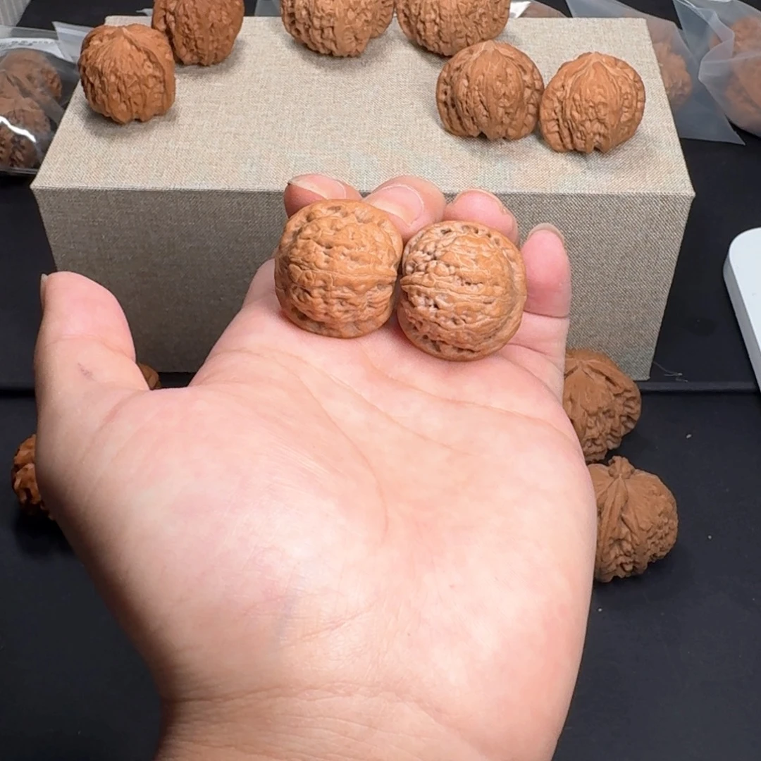 文玩核桃把件31原树小莲花全品