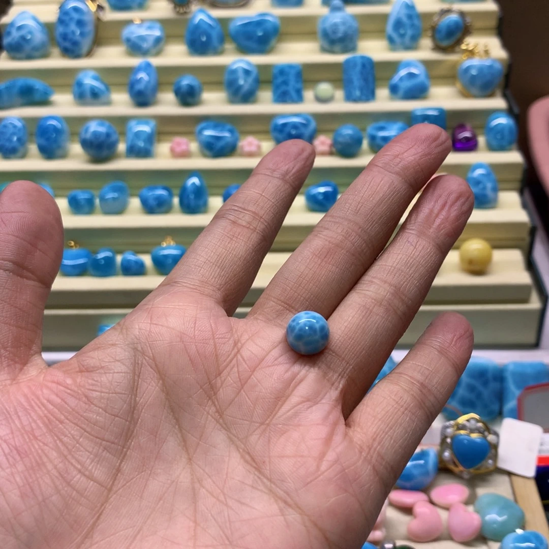 小***油未镶嵌针钠钙石（海纹石）珠宝半成品