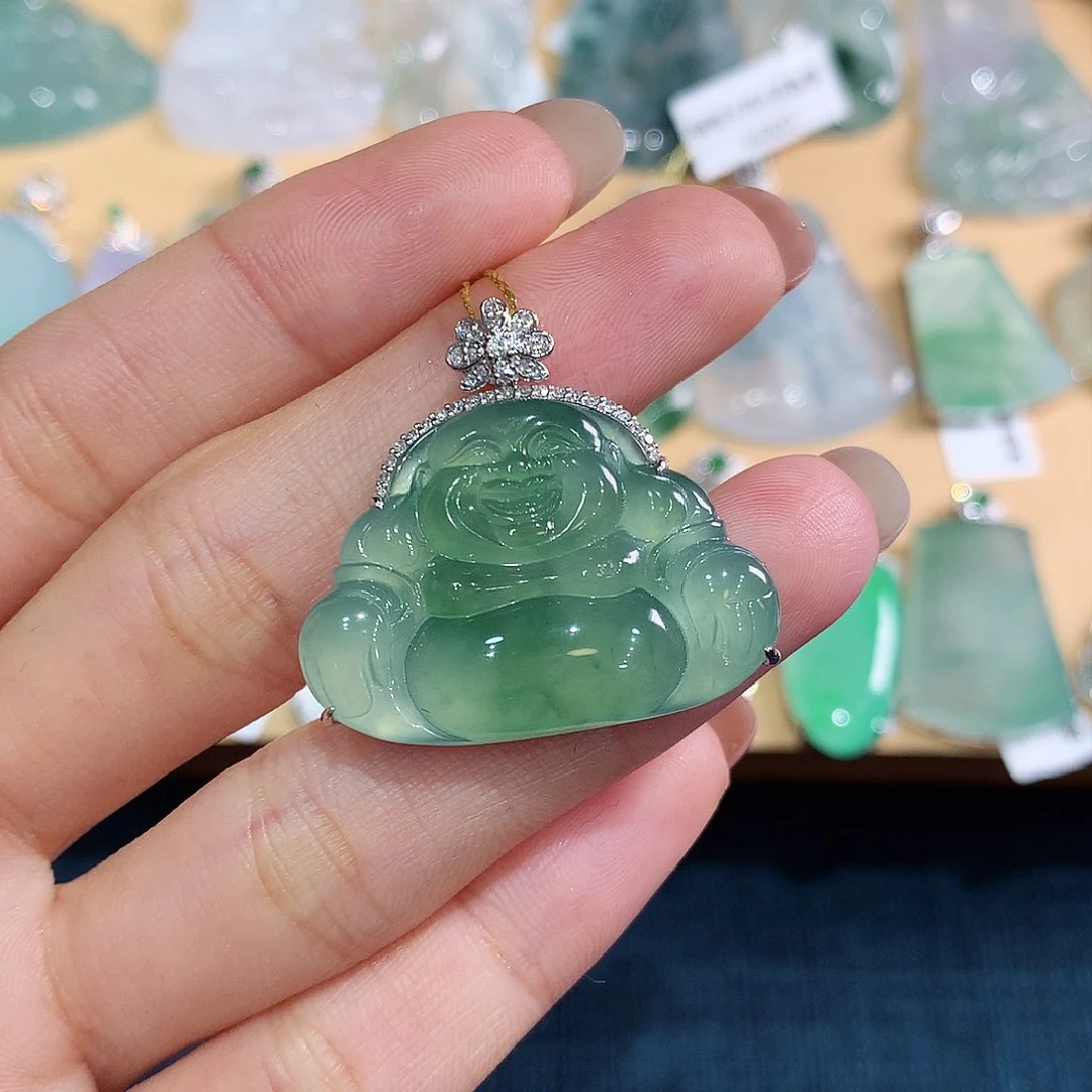 翡翠吊坠(不含链)18K金镶嵌长****潘