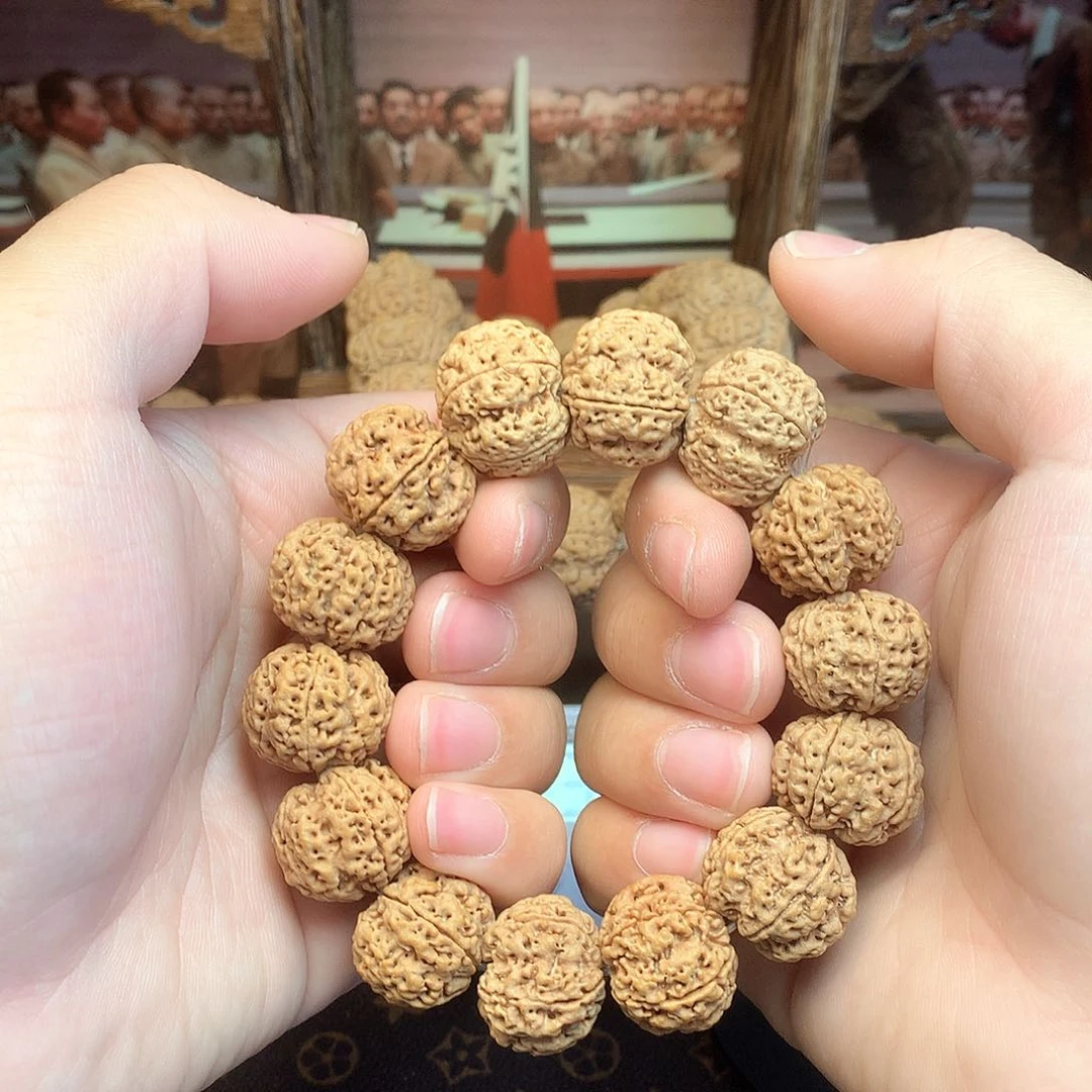 金刚菩提吊坠谁10.