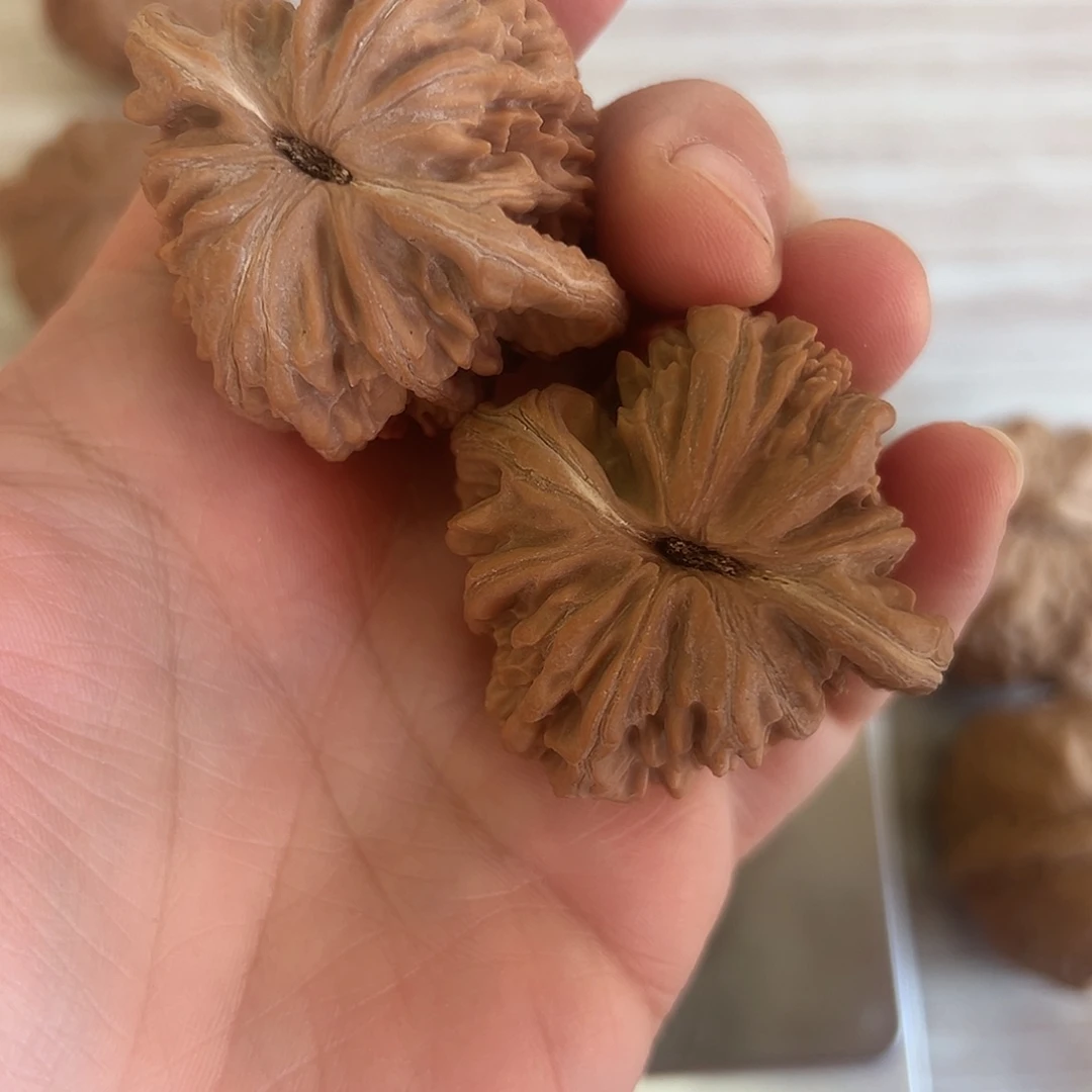 文玩核桃吊坠43的楼子包邮 偏远地区不包邮 不退不换