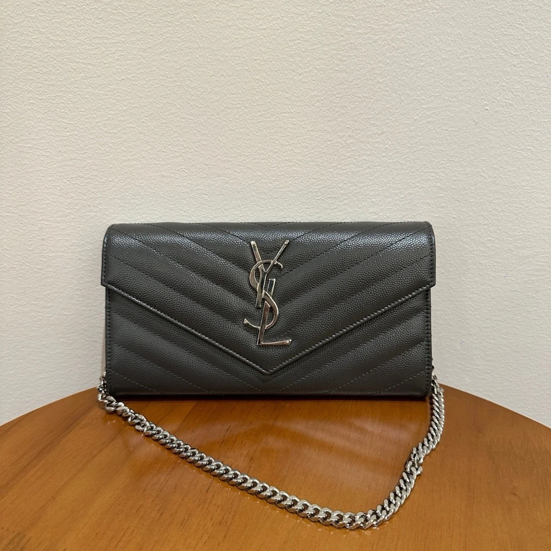 95新 YSL/圣罗兰 【总仓】深灰银牛皮鱼子酱woc 信封包BGD902510006