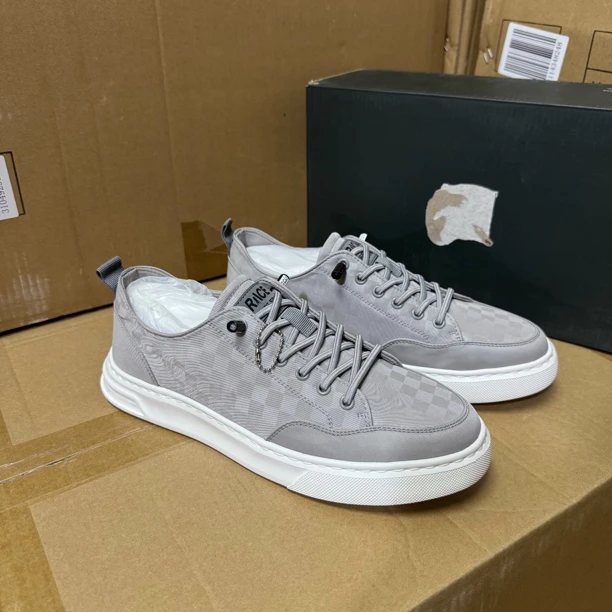 海男剪标鞋 高品质 新款夏季防滑透气潮流运动IE休闲板鞋男丫024