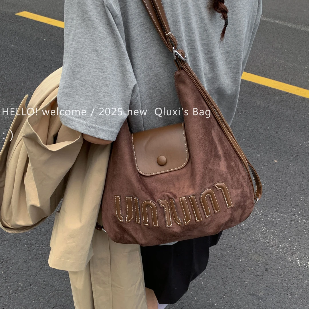 2025新款秋冬时尚百搭大容量单肩包女早八上班通勤旅行休闲托特包