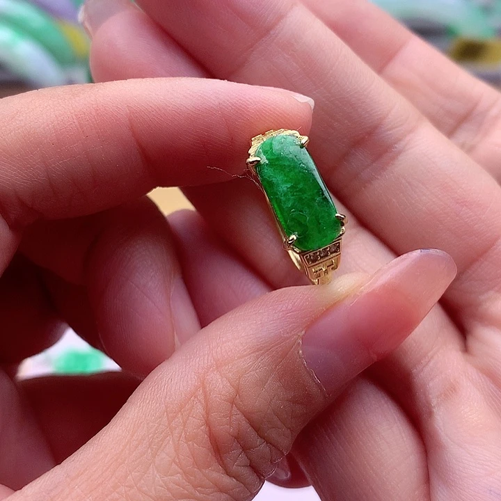 翡翠颈饰银S925镶嵌翡翠