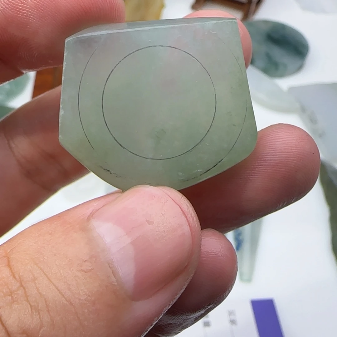 翡翠挂件未镶嵌桃*酱