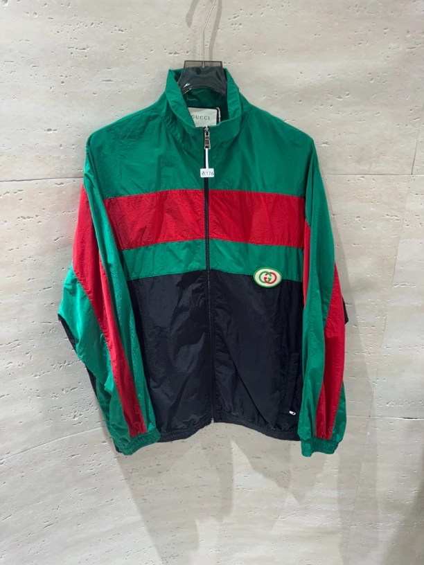 99新 GUCCI/古驰 尺码M肩宽54胸围134衣长73编码176