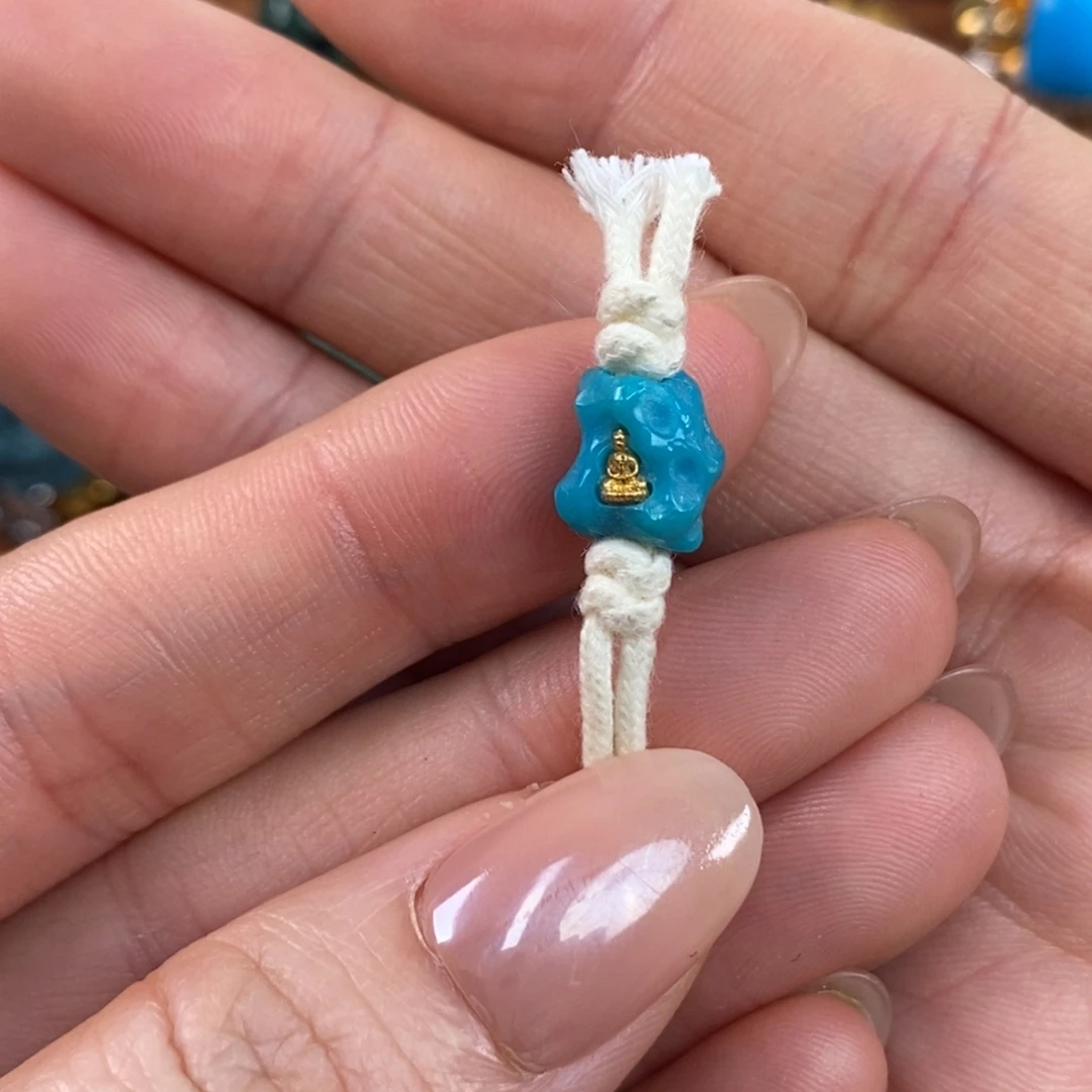 绿松石未镶嵌。佛系背云