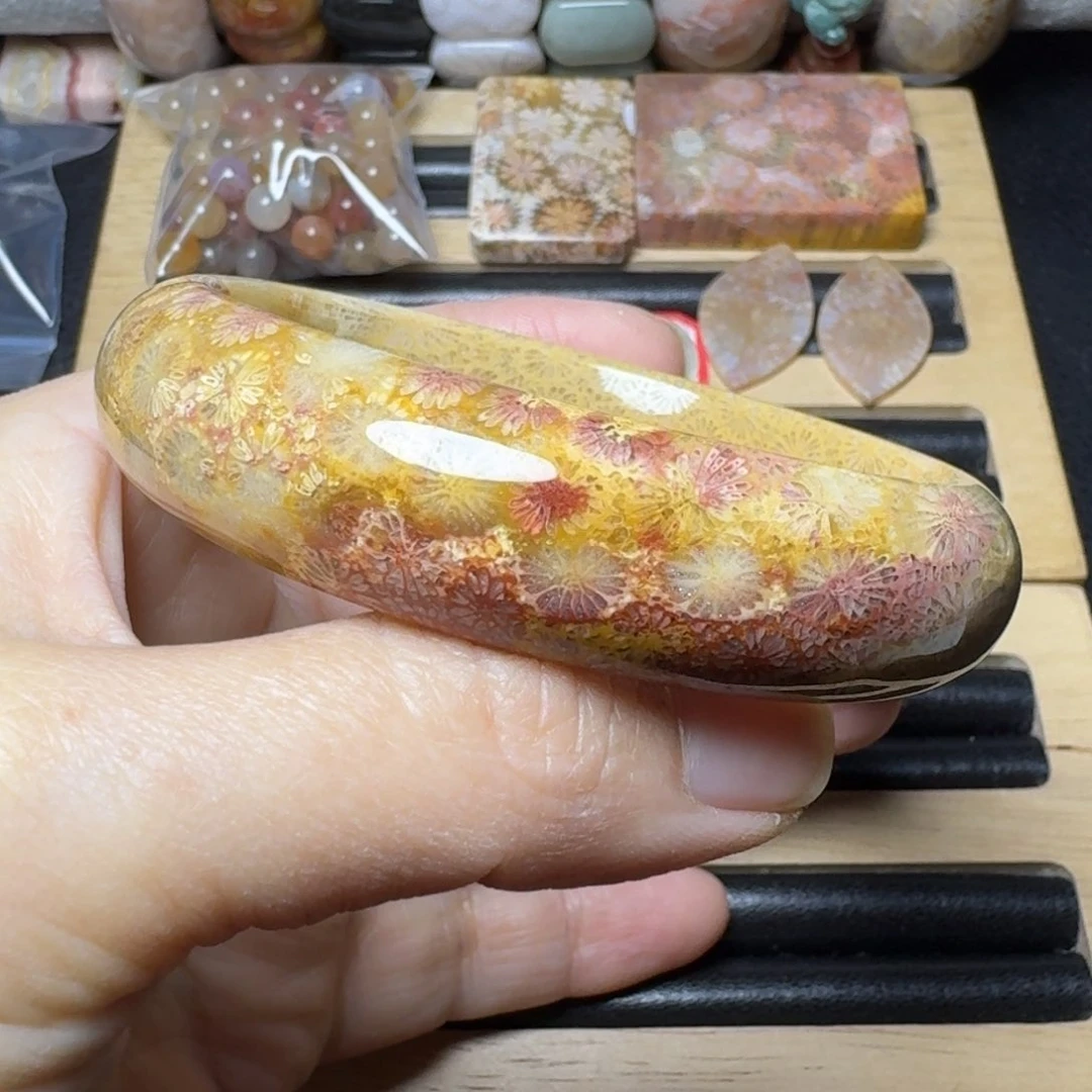 硅化玉58有彩的闪闪双面花未镶嵌