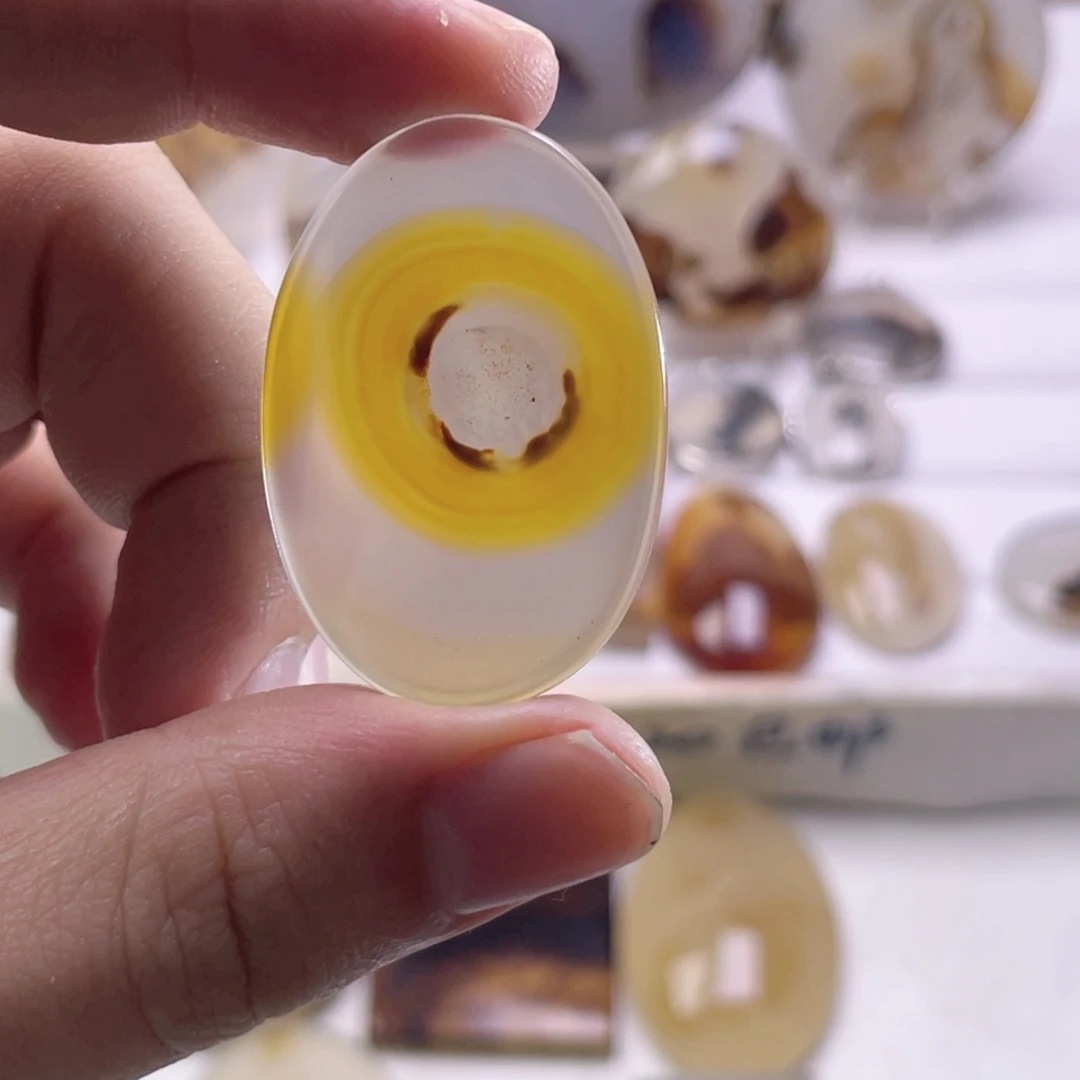 E***g玛瑙/玉髓未镶嵌珠宝奇石