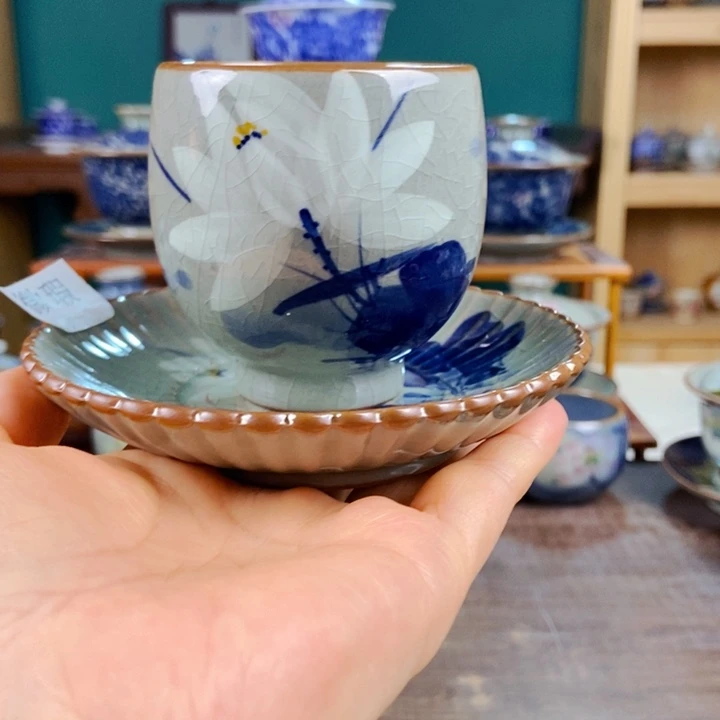 瓷片手工制作工艺精湛等