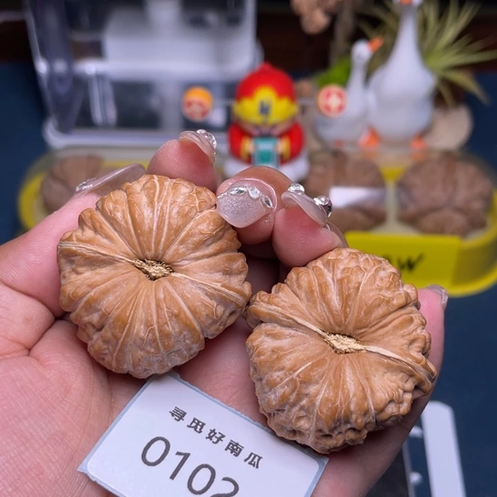 文玩核桃吊坠南瓜墩42-0102