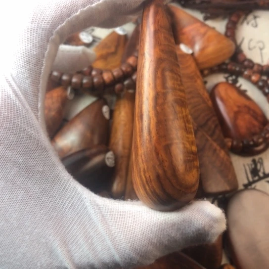黄花梨/降香黄檀海南黄花梨水波随行小料一个