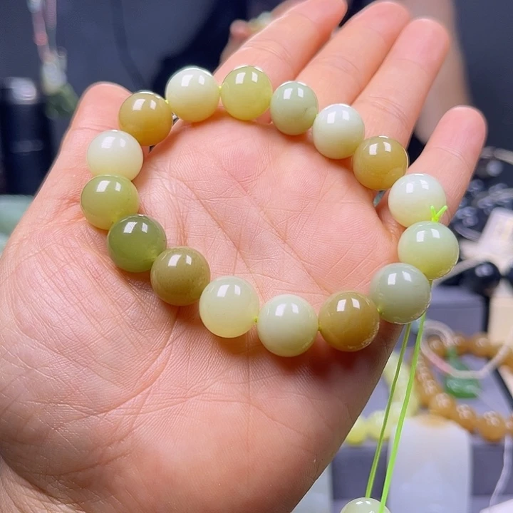 和田玉未镶嵌手链