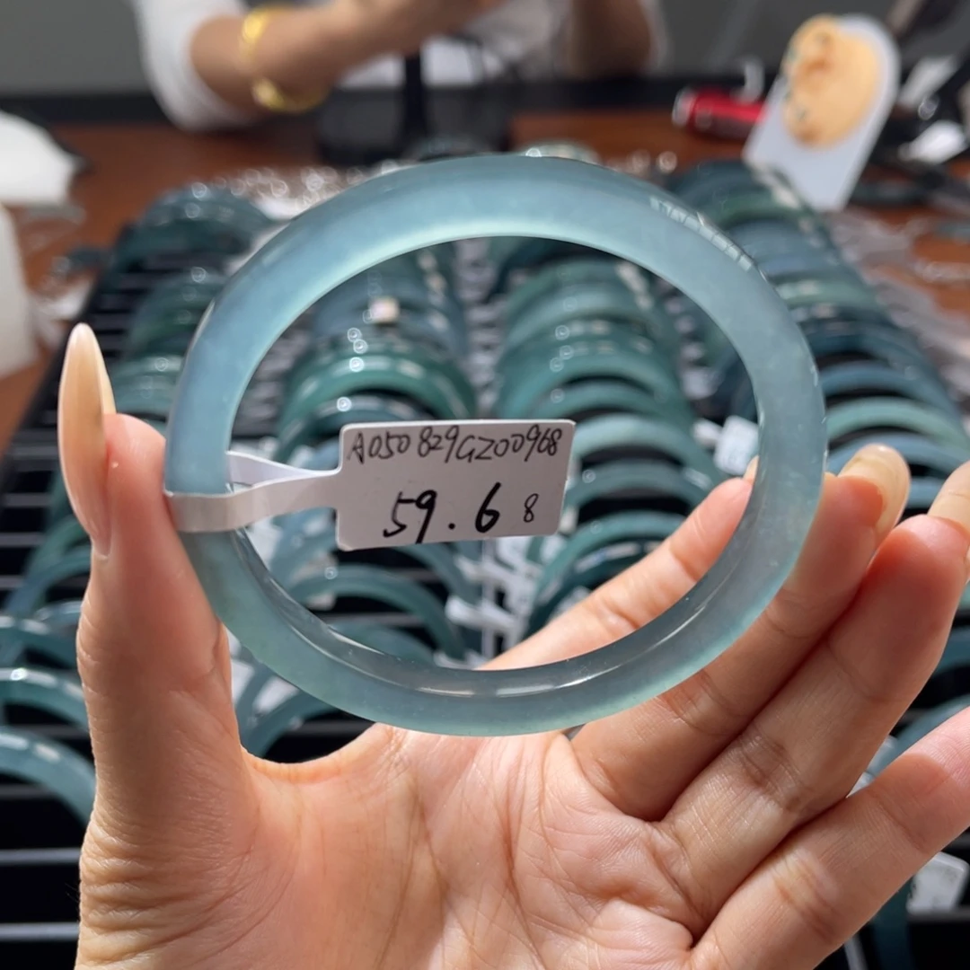 翡翠未镶嵌手镯59.68