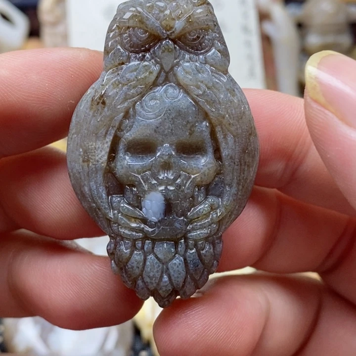 硅化珊瑚（珊瑚玉）颈饰未镶嵌