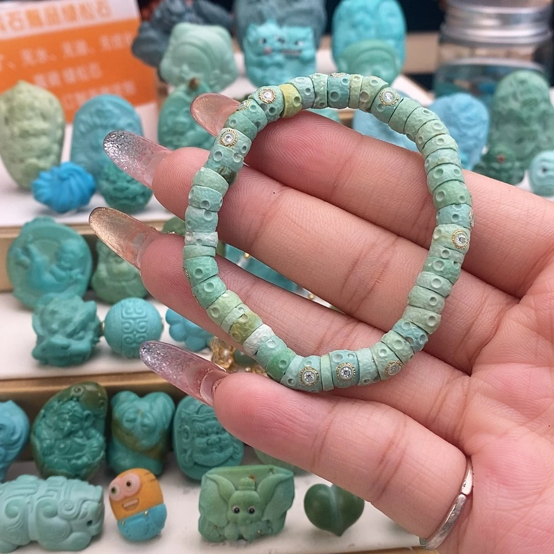 绿松石未镶嵌饰品