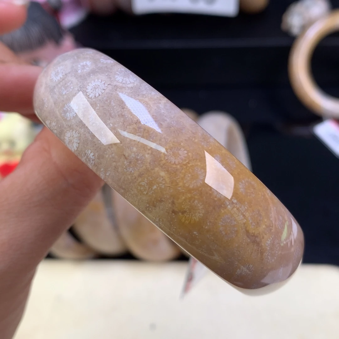 硅化珊瑚（珊瑚玉）未镶嵌吊坠(赠链)上新58.4圈（34号）