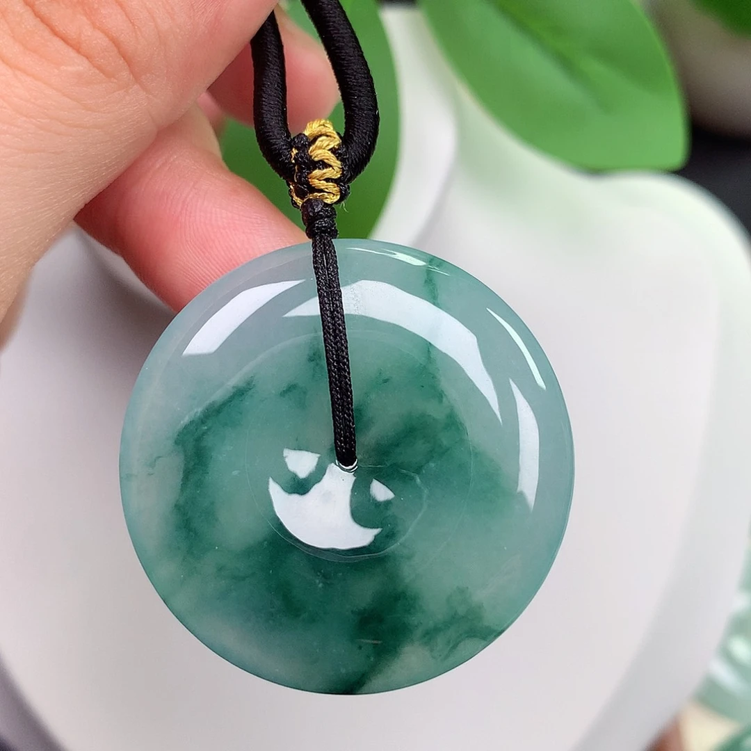 颈饰未镶嵌翡翠平安扣 36.7x6.6mm