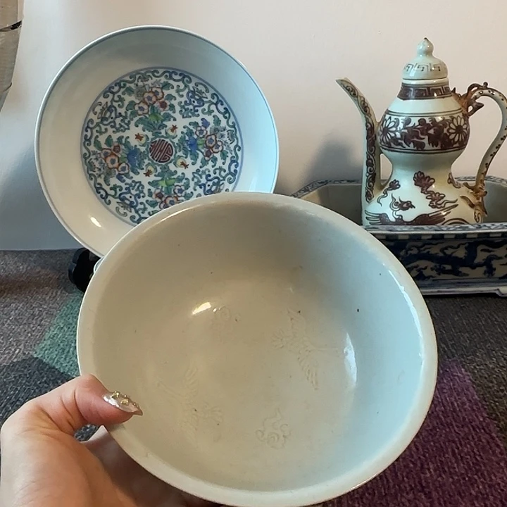 北***阳青花釉里红龙纹饰粉盒