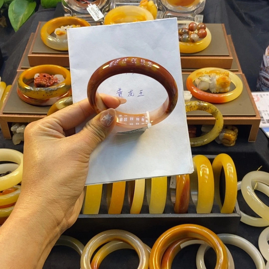 大***记石英质玉（黄龙玉）未镶嵌手镯阳阳