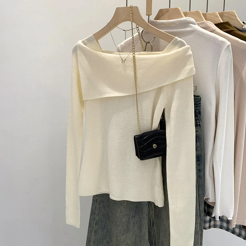 芊芊芙一字领款设计感长袖打底针织衫女2025新款韩系修身显瘦上衣