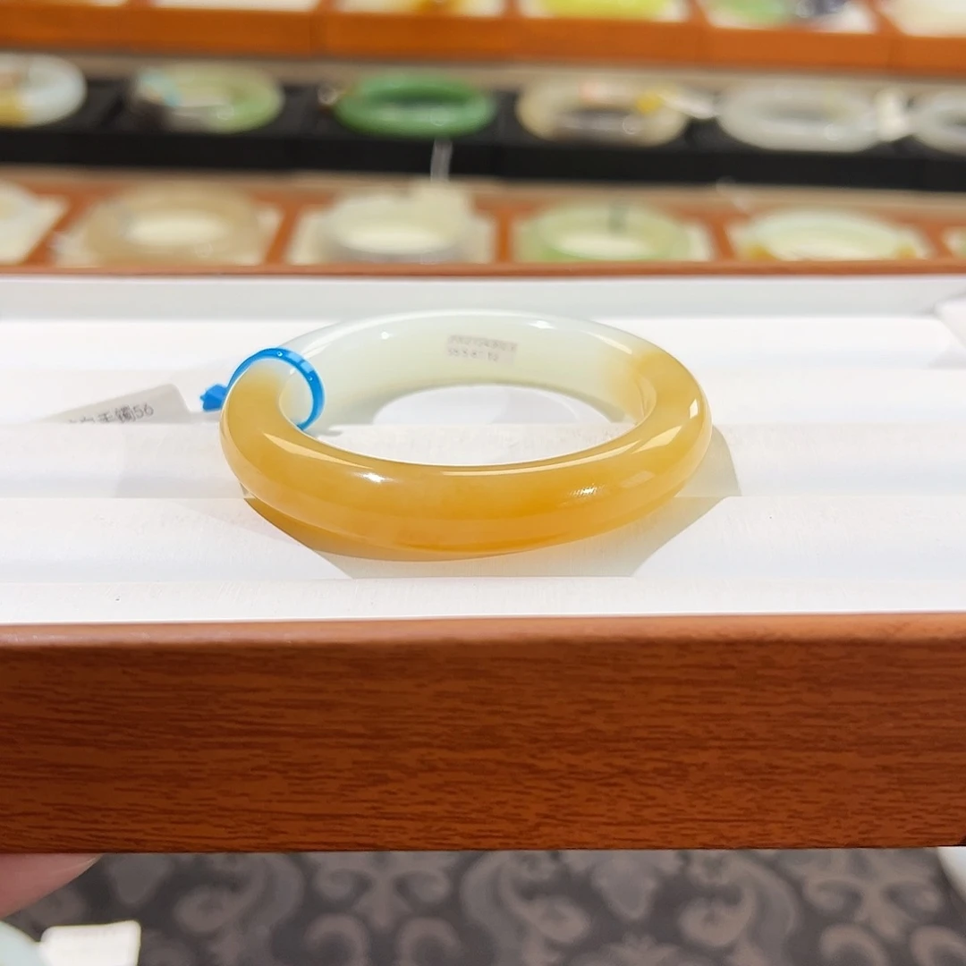 和田玉手镯未镶嵌  【糖白】品好价香！