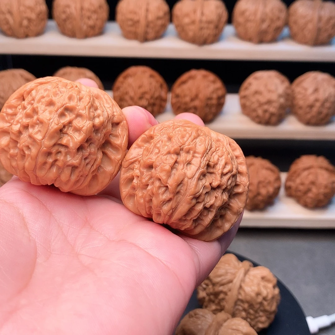 N***F文玩核桃吊坠361号血麒麟42