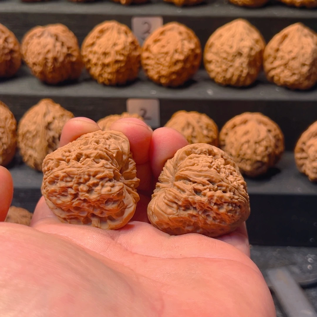 文玩核桃把件南疆40.5拉丝凹底天残