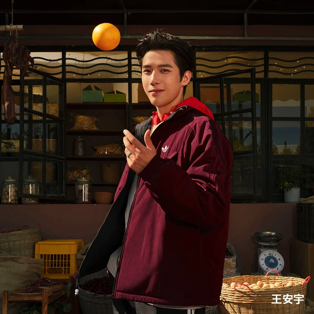 ADIDAS LNY REVJACKET新年款CNY双面穿立领运动宽松棉服KA0821