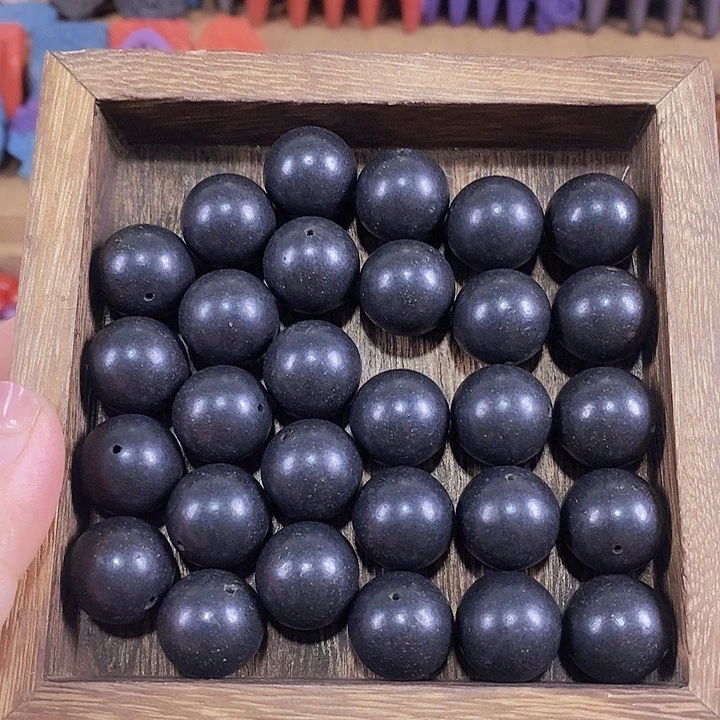 【息肌丸】1.8拍到手27颗打底微瑕