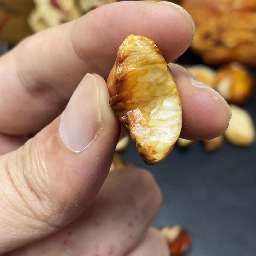 未镶嵌定制琥珀定制