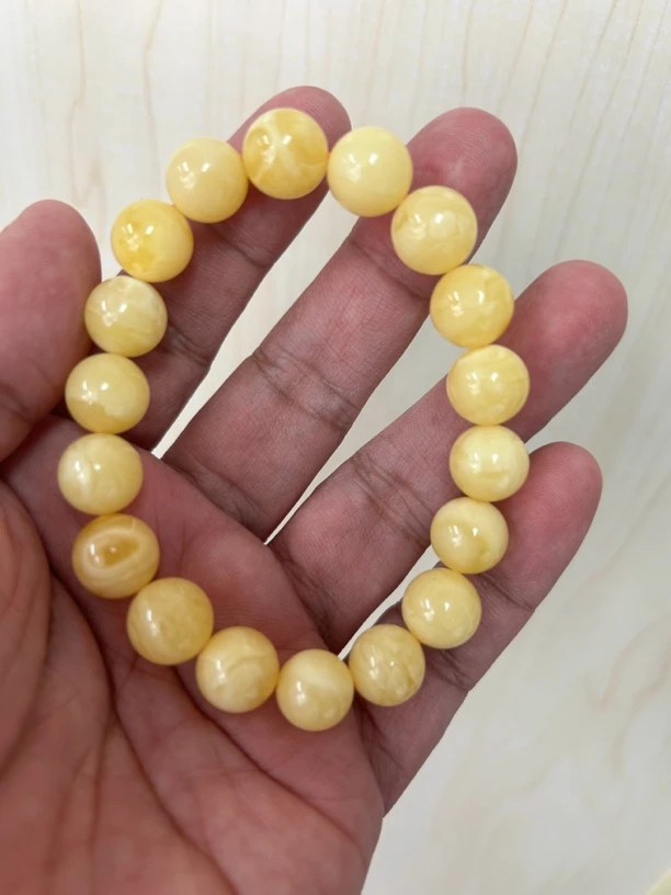 琥珀蜜蜡11加15.6克