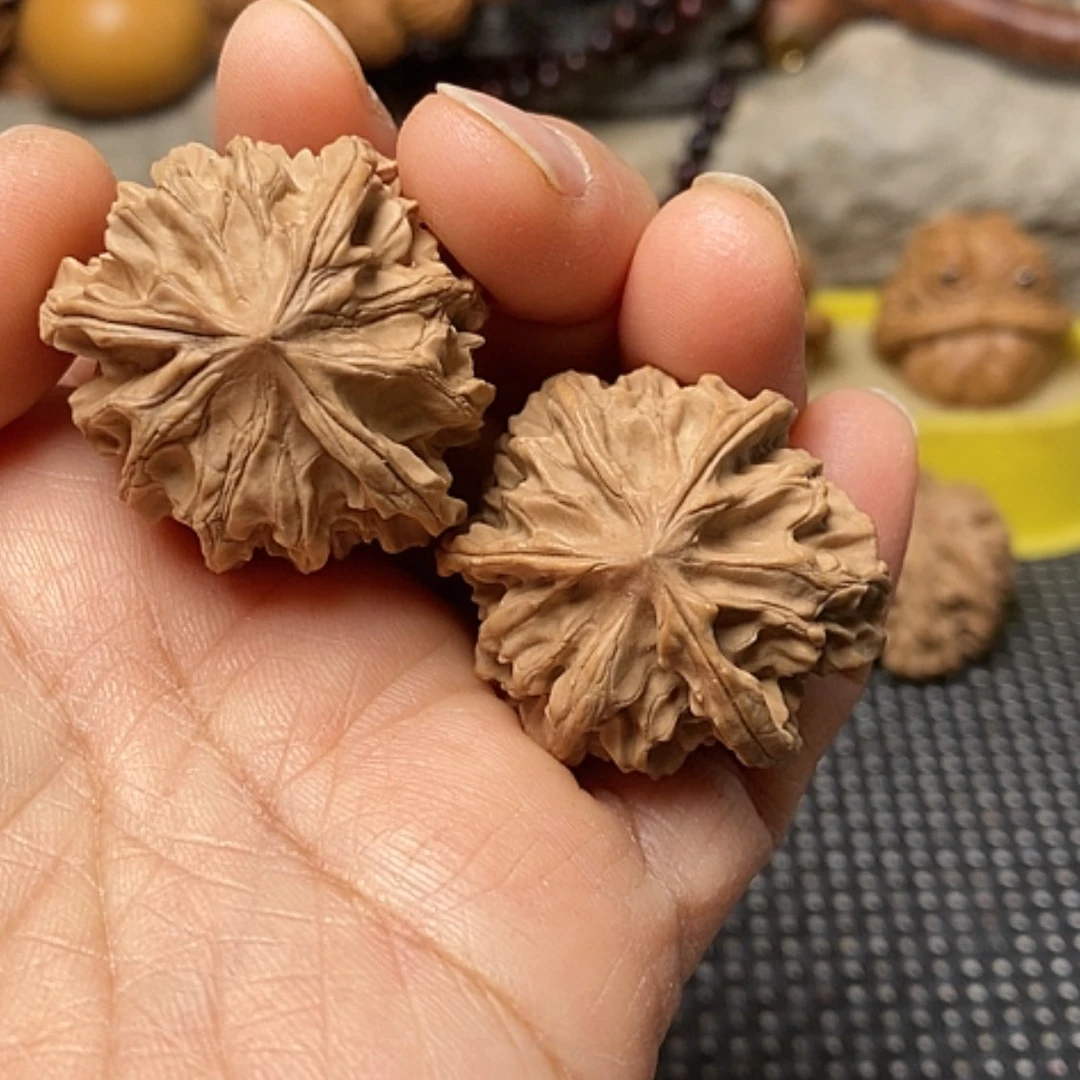 【闪购商品】把件文玩核桃三棱