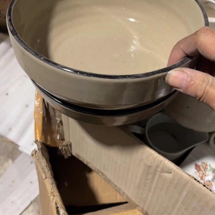 瓷其他两个土釉大碗直径20