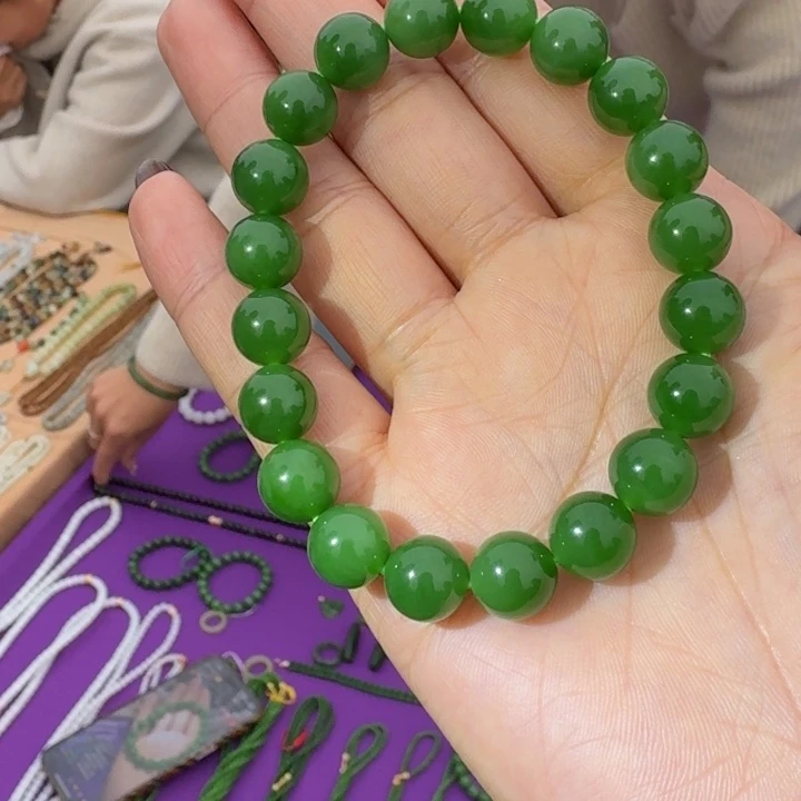 和田玉未镶嵌颈饰卡10