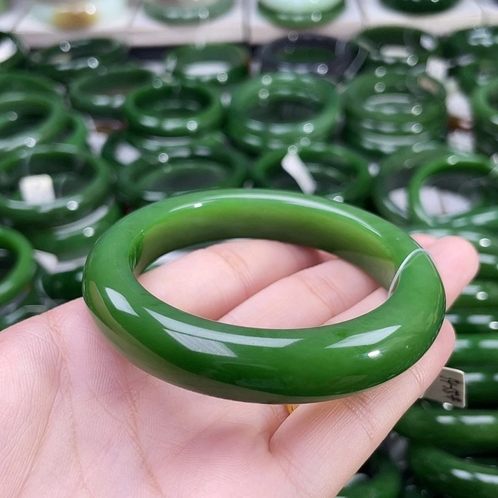 和田玉（碧玉）手镯未镶嵌