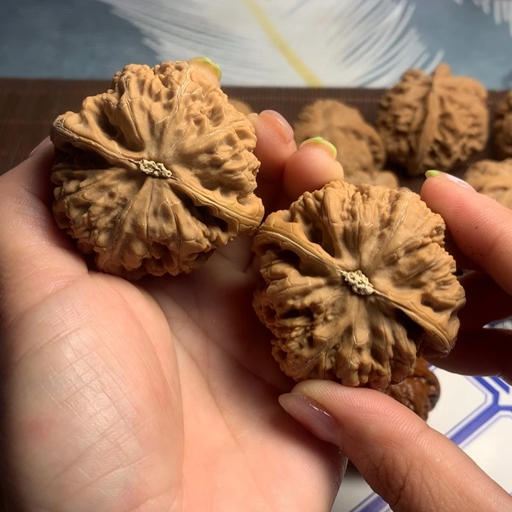 吊坠文玩核桃东*虎粗筋