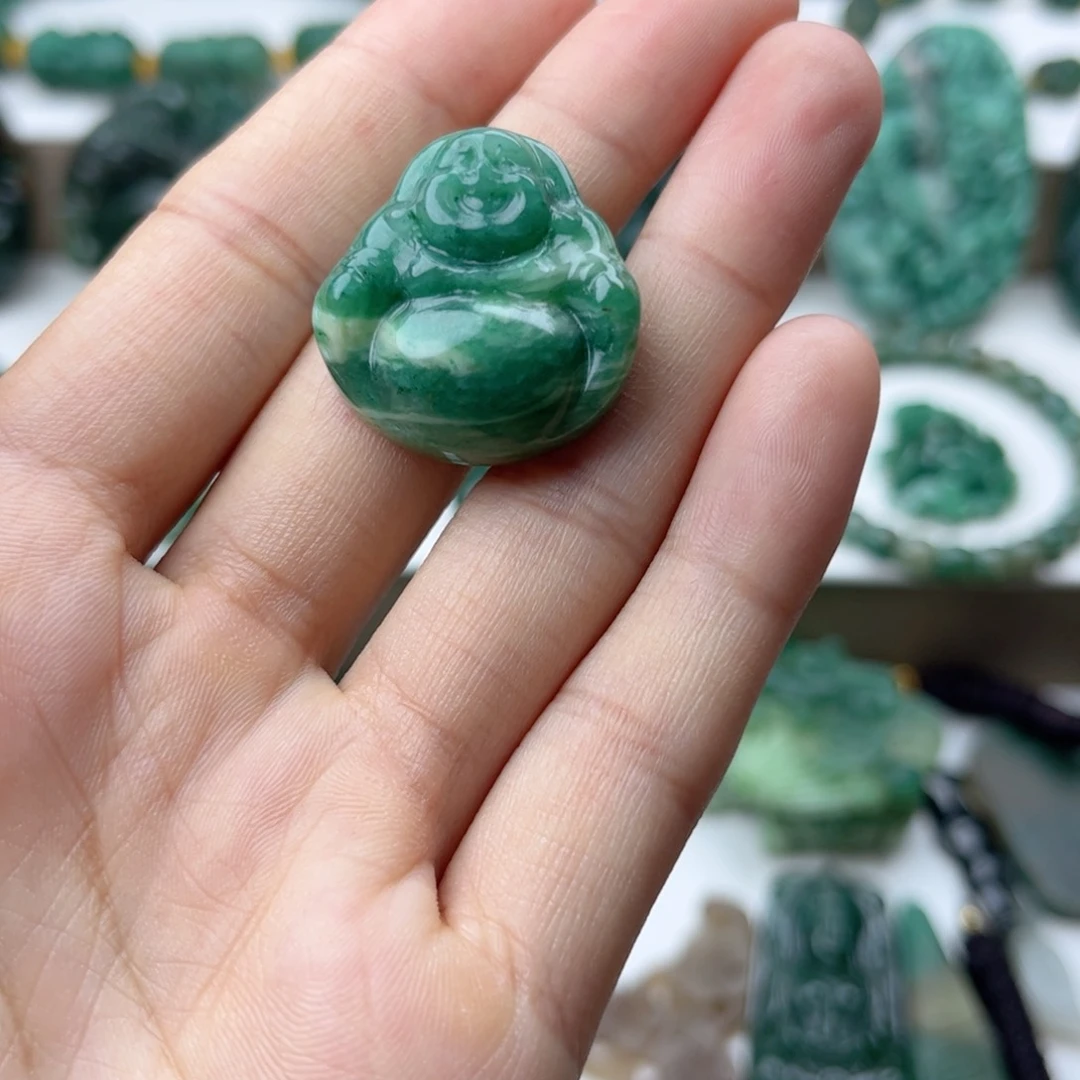 独山玉未镶嵌挂件