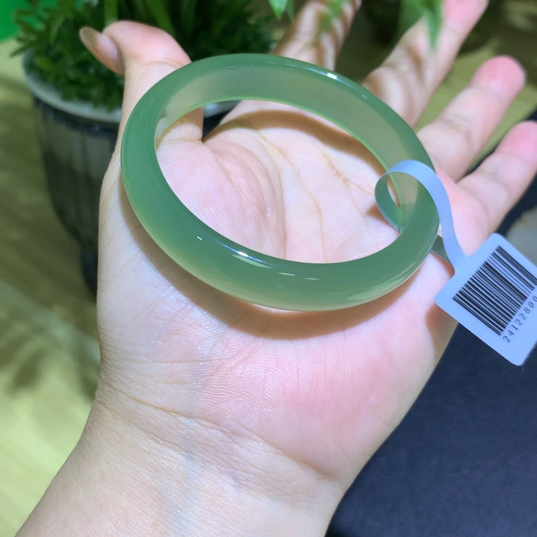 手镯玛瑙/玉髓未镶嵌啤酒绿