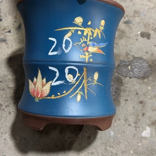 紫砂工艺厂。紫砂工艺厂