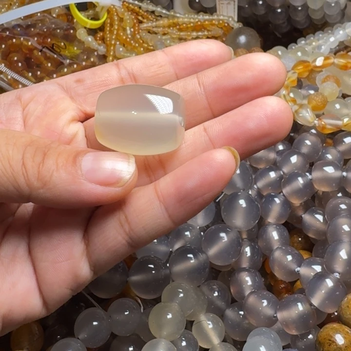 玛瑙/玉髓颈饰未镶嵌鱼****0771