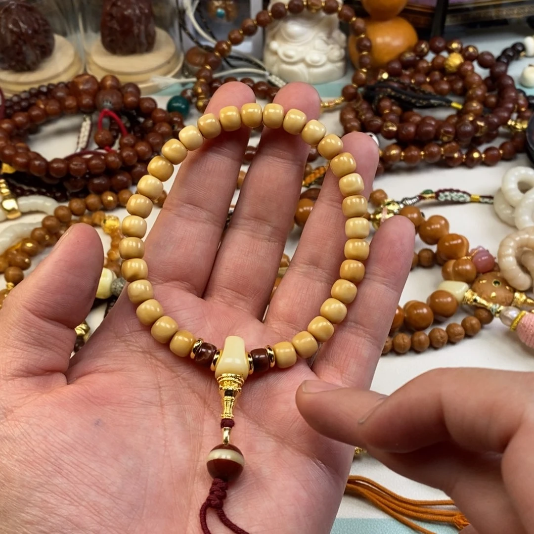 吊坠菩提。。。。。。。。。。。