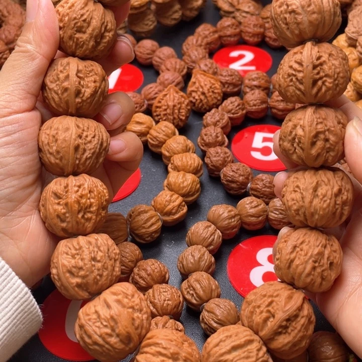 文玩核桃吊坠暴龙