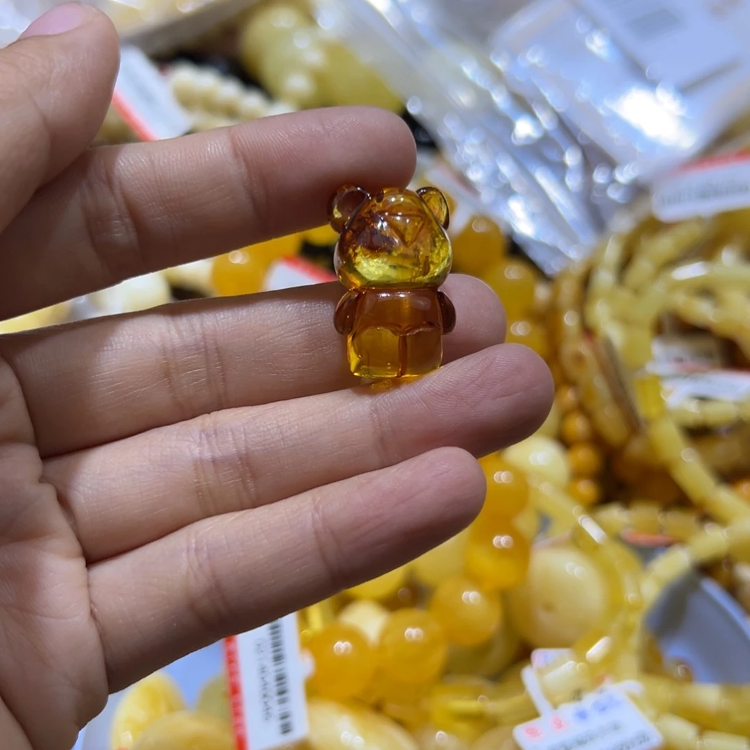 琥珀珠宝奇石未镶嵌